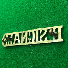 Charger l'image dans la galerie, Original WW2 British Army Brass Shoulder Title - Royal Signals - The Militaria Shop