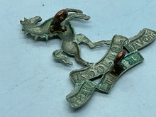 Load image into Gallery viewer, Original WW1 / WW2 British Army The Royal Kent Regiment Cap Badge - The Militaria Shop