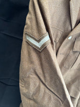 Lade das Bild in den Galerie-Viewer, Grade 1 British Army FAD No2 Dress Uniform Jacket - Size 182/108/100 - The Militaria Shop