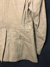 Lade das Bild in den Galerie-Viewer, Original WW2 US Army Class A Dress Jacket 1940 - Private Ryan Prop - 38" - The Militaria Shop