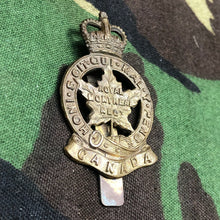 Load image into Gallery viewer, Original Canadian Army Royal Montreal Regiment Beret / Cap Badge - The Militaria Shop