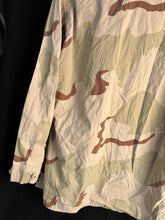 Charger l'image dans la galerie, Gulf War US Army DCU Camouflaged Combat Field Coat/Jacket - Large/Long - The Militaria Shop