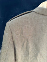Lade das Bild in den Galerie-Viewer, British Army Surplus No.2 Service Dress Jacket - Size 170/100/84 - The Militaria Shop