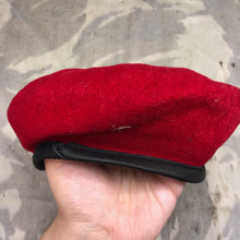 Lade das Bild in den Galerie-Viewer, Genuine British Army Forces Beret - RMP Royal Military Police - Size 55 - The Militaria Shop