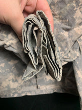 Load image into Gallery viewer, US Army Issue ACU Digicam Digital Camouflage Ripstop Shirt - Small - Regular - The Militaria Shop