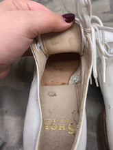Load image into Gallery viewer, Genuine British Army Women's White Summer Shoes - WW2 Pattern - Size UK 3 S - The Militaria Shop