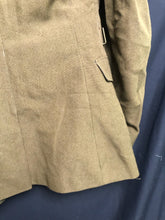 Lade das Bild in den Galerie-Viewer, Original British Army No.2 Dress Uniform Jacket - Grade 1 - Size 176/104/88 - The Militaria Shop