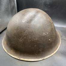 Charger l'image dans la galerie, Original British/Canadian Army WW2 Mk3 Turtle High Rivet Combat Steel Helmet - The Militaria Shop