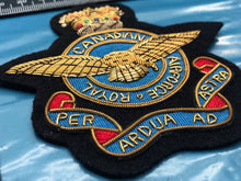 Lade das Bild in den Galerie-Viewer, Canadian Bullion Embroidered Blazer Badge - Royal Canadian Airforce - The Militaria Shop