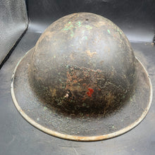 Lade das Bild in den Galerie-Viewer, Original British Army WW2 Mk2 Combat Steel Helmet - The Militaria Shop