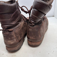 Lade das Bild in den Galerie-Viewer, Image #9