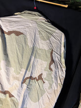 Charger l'image dans la galerie, Gulf War US Army DCU Camouflaged Combat Field Coat/Jacket - Large/Regular - The Militaria Shop