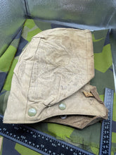 Charger l'image dans la galerie, Original British Army Tankers Khaki Pixie Suit Detachable Hood with Label - The Militaria Shop