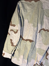 Charger l'image dans la galerie, Gulf War US Army DCU Camouflaged Combat Field Coat/Jacket - Large/Long - The Militaria Shop