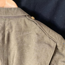 Lade das Bild in den Galerie-Viewer, Original WW2 US Army Class A Dress Jacket 1941 - Private Ryan Prop - 39" Long - The Militaria Shop