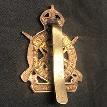Load image into Gallery viewer, Original WW1 British Army 3rd County of London Yeomanry Sharpshooters Cap Badge - The Militaria Shop