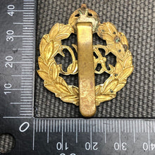 Load image into Gallery viewer, Original WW2 British Army Cap Badge - Royal Armoured Corps RAC - The Militaria Shop