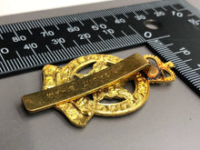 Load image into Gallery viewer, Vintage Canadian Army Royal Montreal Regiment Cap Badge - The Militaria Shop