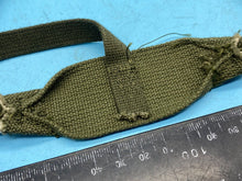 Load image into Gallery viewer, Original WW2 US Army Liner Neck Strap - The Militaria Shop