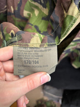 Charger l'image dans la galerie, Surplus British Army DPM Camouflaged Jacket Combat Lightweight-170/104 - The Militaria Shop