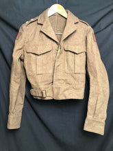 Charger l'image dans la galerie, Original British Army Battledress Jacket - Size 4 - 35" Chest - 53rd Welsh - The Militaria Shop
