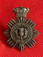 Load image into Gallery viewer, WW1 / WW2 British Army Duke of Edinburgh's Own Volunteer Rifles Cap Badge - The Militaria Shop