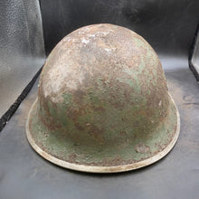 Charger l'image dans la galerie, Original WW2 British/Canadian Army Mk3 Turtle Combat Helmet - The Militaria Shop