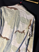 Charger l'image dans la galerie, Gulf War US Army DCU Camouflaged Combat Field Coat/Jacket - Large/Long - The Militaria Shop