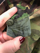 Charger l'image dans la galerie, Genuine British Army Camouflage DPM Jacket - Size 170/104 - The Militaria Shop