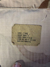 Charger l'image dans la galerie, Gulf War US Army DCU Camouflaged Combat Field Coat/Jacket - Large/X-Long - The Militaria Shop