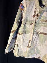 Charger l'image dans la galerie, Gulf War US Army DCU Camouflaged Combat Field Coat/Jacket - Large/Long - The Militaria Shop