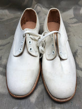 Load image into Gallery viewer, Genuine British Army Women's White Summer Shoes - WW2 Pattern - Size UK 2M - The Militaria Shop