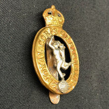 Load image into Gallery viewer, Original WW2 British Army Cap Badge - Royal Corps of Signals - The Militaria Shop