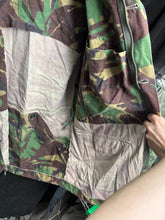 Load image into Gallery viewer, Surplus British Army DPM Pattern Camouflaged Smock Combat-40in Chest - The Militaria Shop