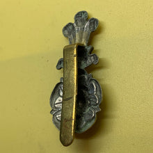 Load image into Gallery viewer, Original WW1 British Army Cap Badge - Yorkshire Hussars - The Militaria Shop