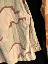 Load image into Gallery viewer, Gulf War US Army DCU Camouflaged Combat Field Coat/Jacket - Medium/Regular - The Militaria Shop