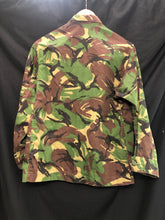 Charger l'image dans la galerie, Genuine British Army Camouflage DPM Jacket - Size 160/96 - The Militaria Shop