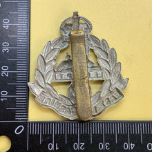 Load image into Gallery viewer, Original WW1 British Army Cap Badge - East Lancashire Regiment - The Militaria Shop
