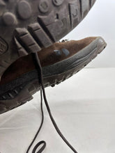 Lade das Bild in den Galerie-Viewer, British Army Surplus Brown Leather Combat Boots - Meindl - Size UK 9 M - The Militaria Shop