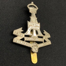 Lade das Bild in den Galerie-Viewer, Original WW1 British Army Cap Badge - Princess of Wale's Own Yorkshire Regiment - The Militaria Shop