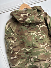 Lade das Bild in den Galerie-Viewer, British Army MTP Camouflaged Windproof Combat Jacket Smock - Size 160/96 - The Militaria Shop