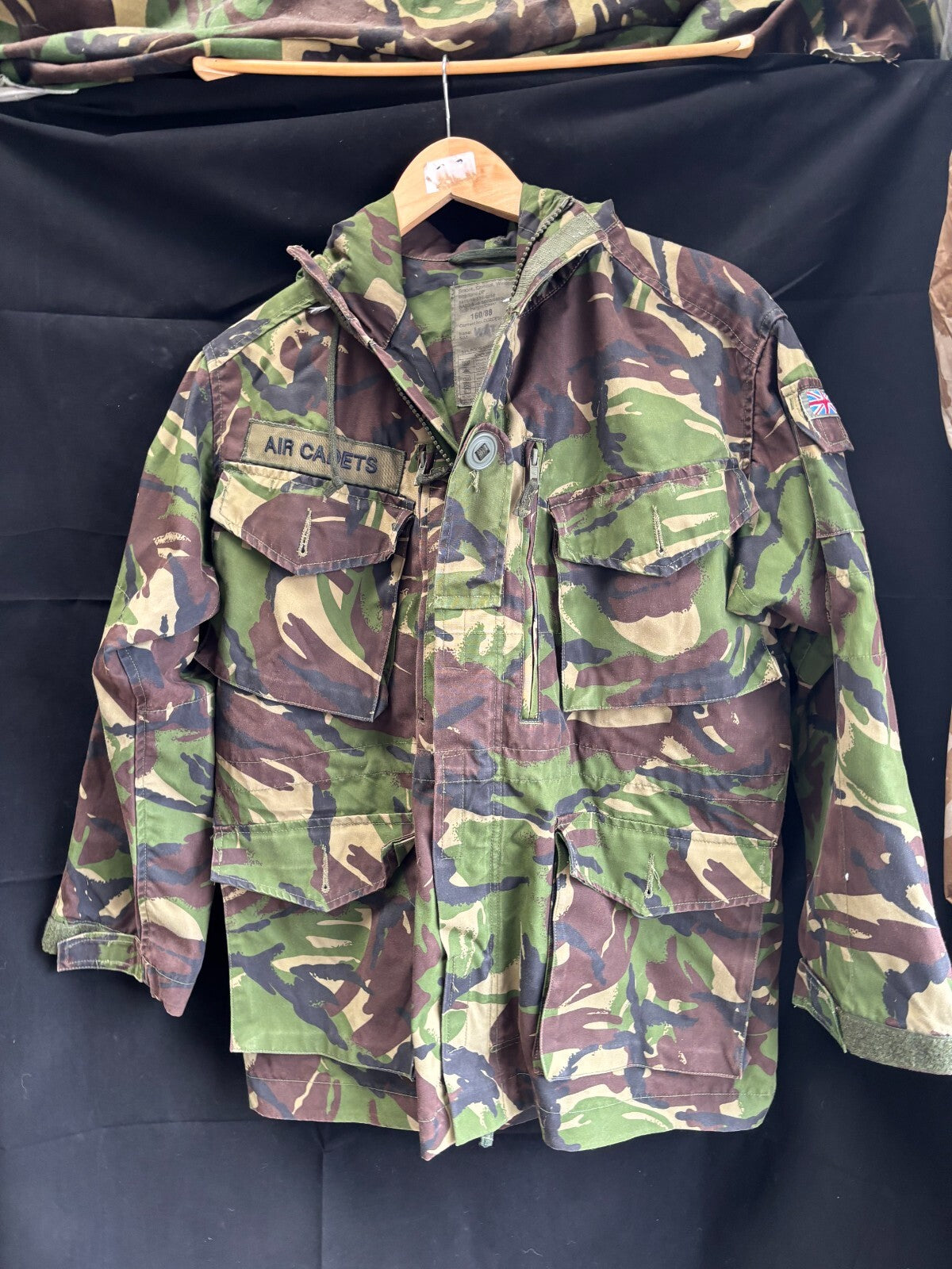 British Army DPM Camouflaged jacket Smock Windproof -Size 160/88 - The Militaria Shop