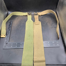 Lade das Bild in den Galerie-Viewer, Original WW2 British Army 37 Pattern Equipment Webbing L Strap Set - The Militaria Shop