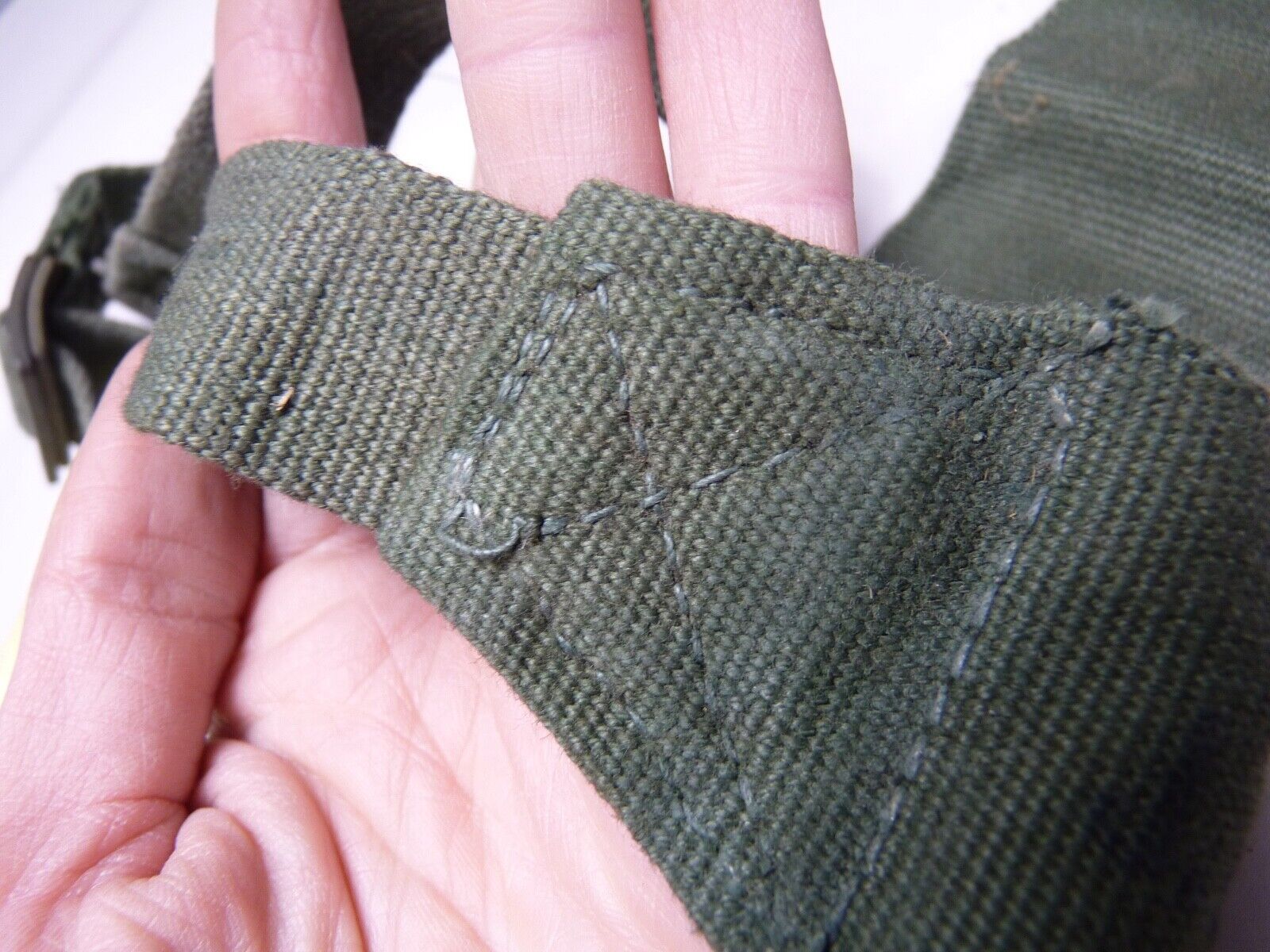 Original WW2 British Army 44 Pattern Shoulder / Extended Equipment Strap - 1945 - The Militaria Shop