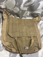 Charger l'image dans la galerie, Original WW2 British Army 37 Pattern Large Pack Indian Made - New Old Stock - The Militaria Shop