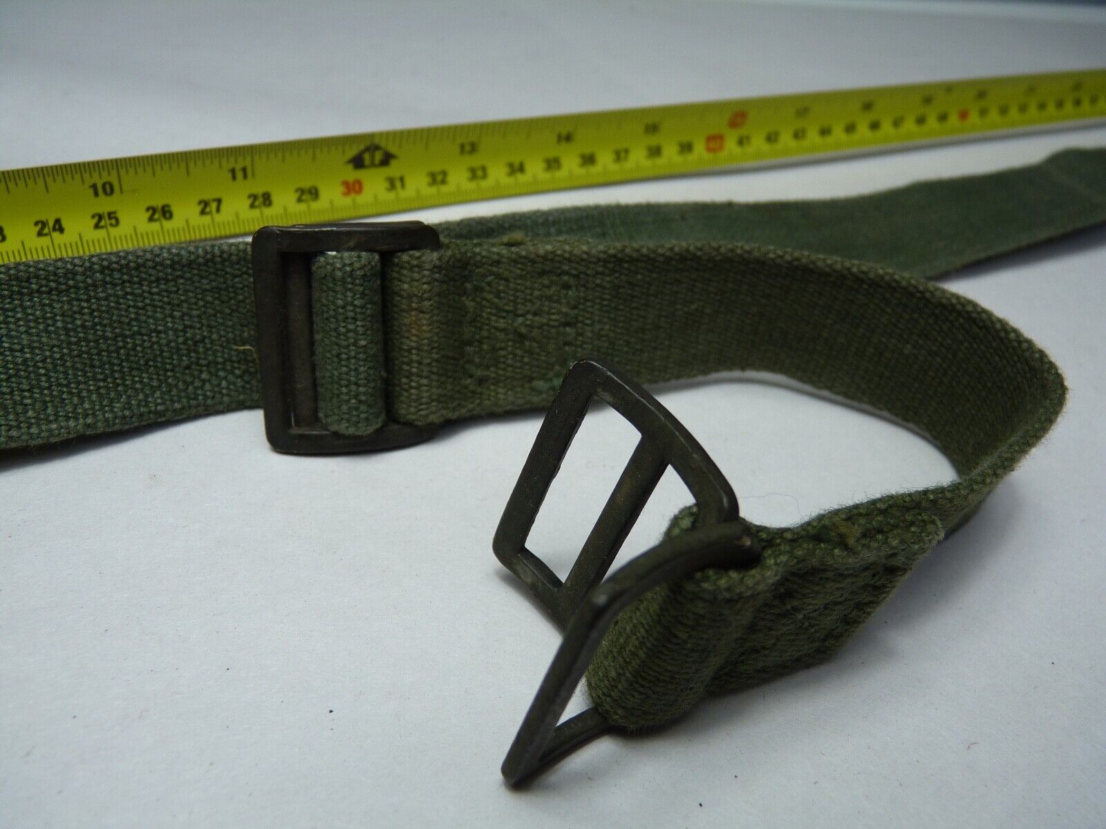 Original WW2 British Army 44 Pattern Shoulder / Extended Equipment Strap - 1945 - The Militaria Shop
