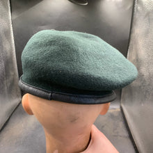 Charger l'image dans la galerie, Genuine British Army Forces Rifles Wool Beret - Size 59 - The Militaria Shop