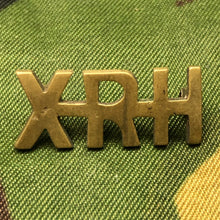 Load image into Gallery viewer, Genuine British Army WW1 Brass Shoulder Title - 10th Royal Hussars - The Militaria Shop
