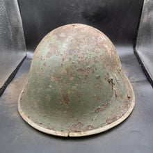 Charger l'image dans la galerie, Original WW2 British/Canadian Army Mk3 Turtle Combat Helmet - The Militaria Shop