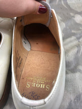 Load image into Gallery viewer, Genuine British Army Women's White Summer Shoes - WW2 Pattern - Size UK 13 L - The Militaria Shop